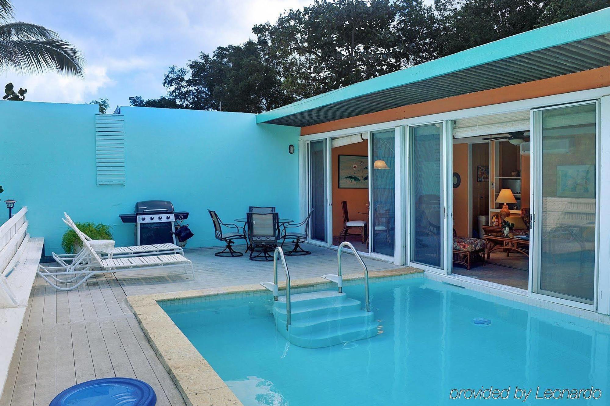 Pavilions And Pools Condo Villas Mandal Съоръжения снимка